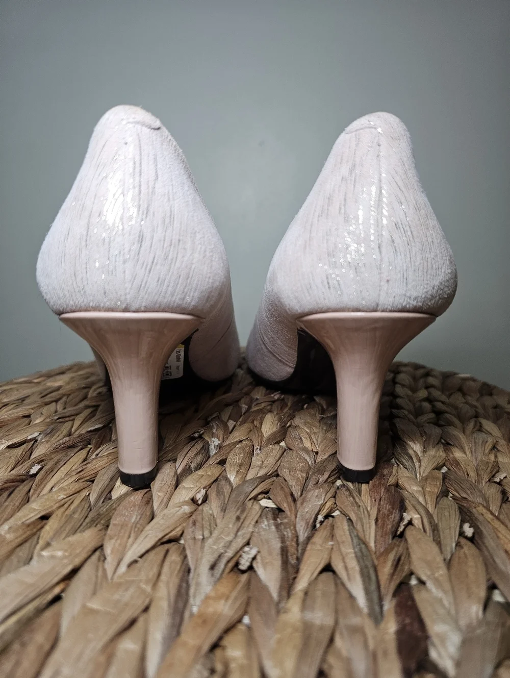 TROTTERS Noelle Metallic Leather Pumps Pointed Toe Kitten Heel Champagne Nude 8M